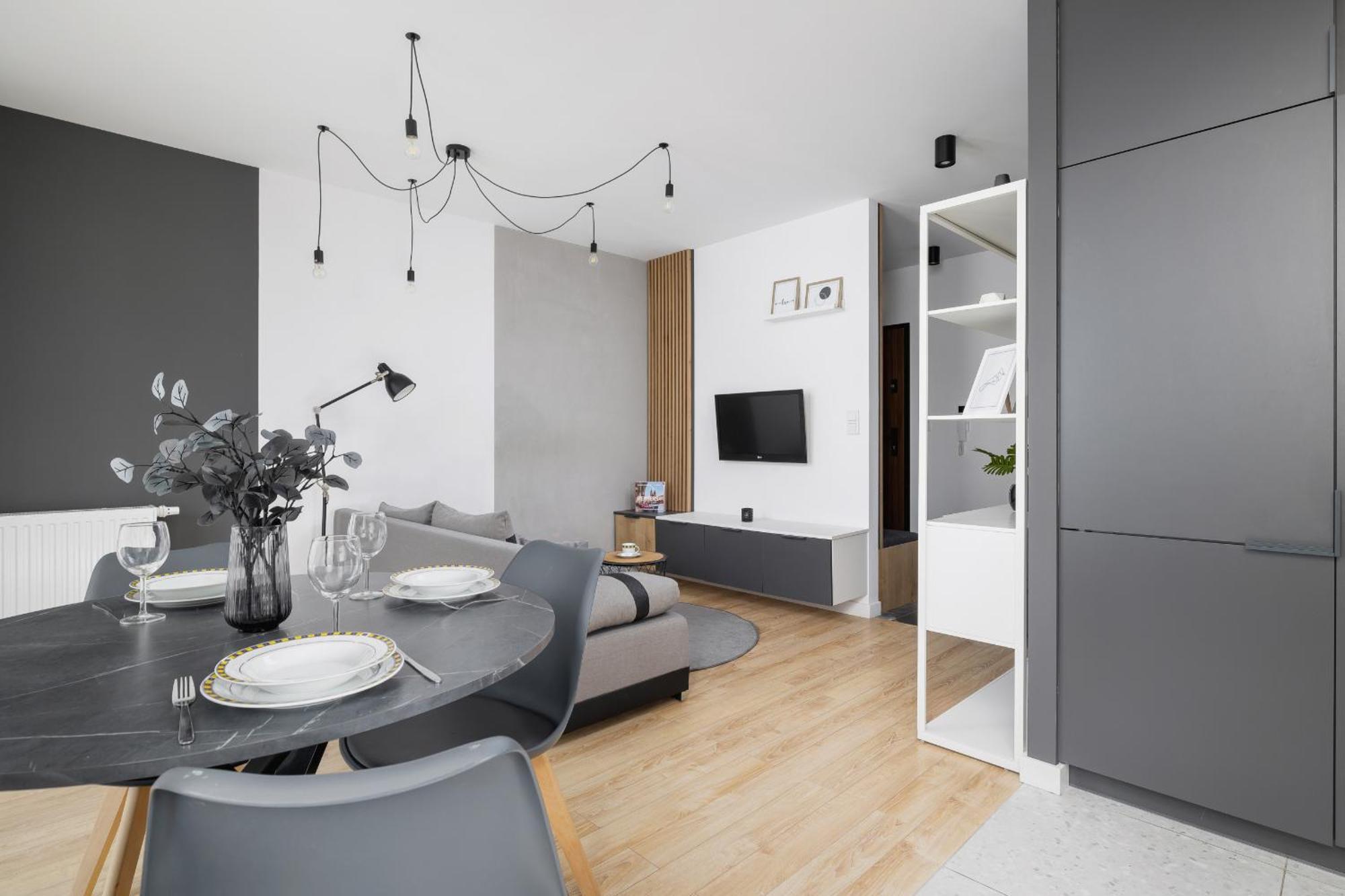 Elegant Apartment In Cracow With Balcony, Parking And Desk By Noclegi Renters Kraków Zewnętrze zdjęcie