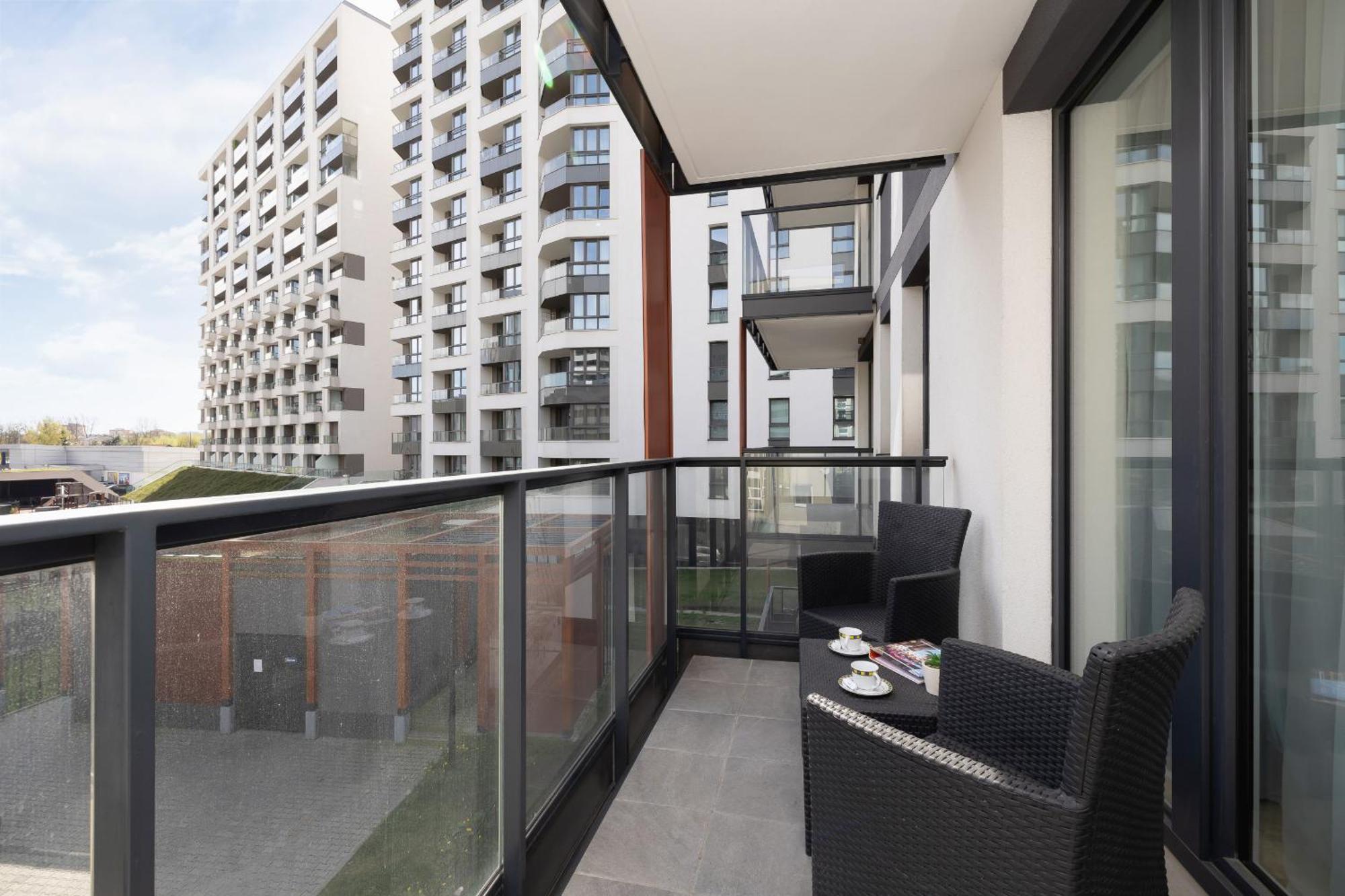 Elegant Apartment In Cracow With Balcony, Parking And Desk By Noclegi Renters Kraków Zewnętrze zdjęcie